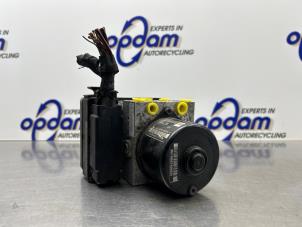 Gebruikte ABS Pomp Audi A2 (8Z0) 1.4 16V Prijs € 150,00 Margeregeling aangeboden door Gebr Opdam B.V.