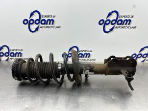 Gebruikte Schokdemperpoot links-voor Opel Astra J (PC6/PD6/PE6/PF6) 1.4 Turbo 16V Prijs € 40,00 Margeregeling aangeboden door Gebr Opdam B.V.