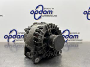 Alternator van een Volkswagen Golf VI (5K1) 1.4 TSI 122 16V 2010