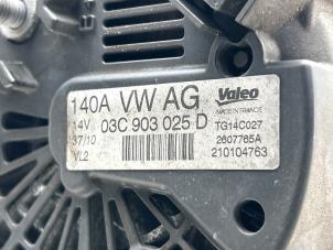 Alternator van een Volkswagen Golf VI (5K1) 1.4 TSI 122 16V 2010