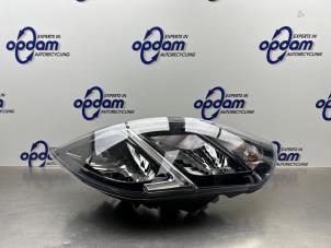 Gebruikte Linker Koplamp Opel Movano 2.3 CDTi Biturbo 16V RWD Prijs € 495,00 Margeregeling aangeboden door Gebr Opdam B.V.