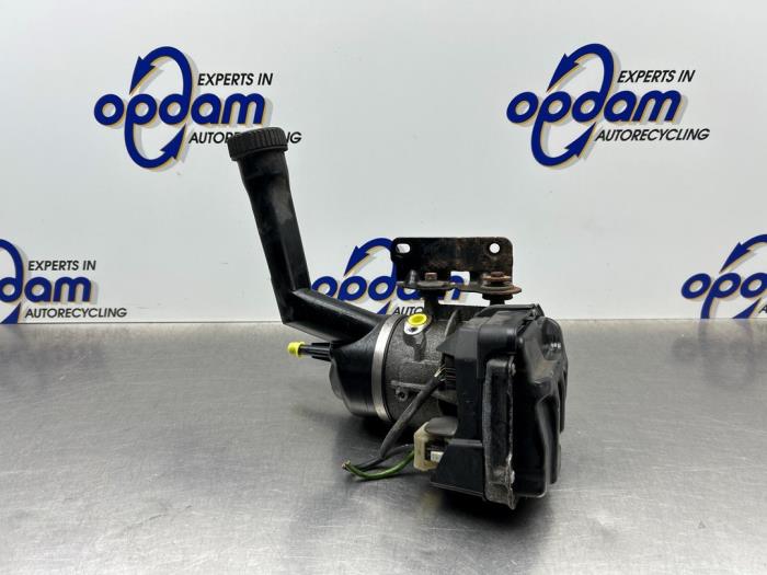 Gebruikte Pomp Servo Peugeot Partner (GC/GF/GG/GJ/GK) 1.6 HDI 90 16V Prijs € 150,00 Margeregeling aangeboden door Gebr Opdam B.V.