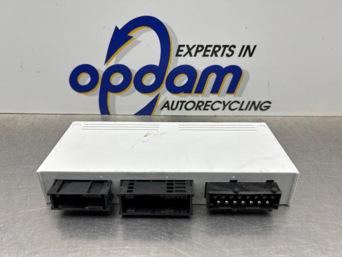 Gebruikte Bodycontrol Module BMW 3 serie (E46/2C) 325 Ci 24V Prijs € 100,00 Margeregeling aangeboden door Gebr Opdam B.V.
