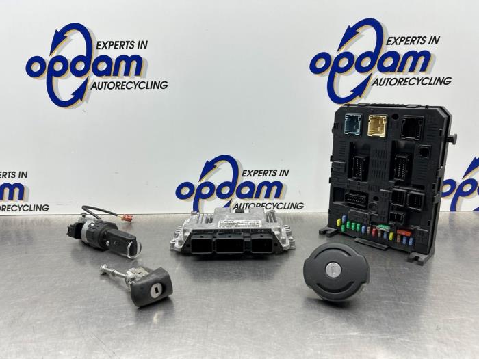 Gebruikte Computer Motormanagement Peugeot Partner (GC/GF/GG/GJ/GK) 1.6 HDI 90 16V Prijs € 300,00 Margeregeling aangeboden door Gebr Opdam B.V.