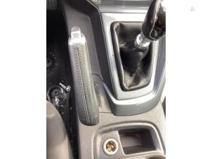 Gebruikte Handremhendel Ford Focus 3 Wagon 1.6 TDCi ECOnetic Prijs € 50,00 Margeregeling aangeboden door Gebr Opdam B.V.