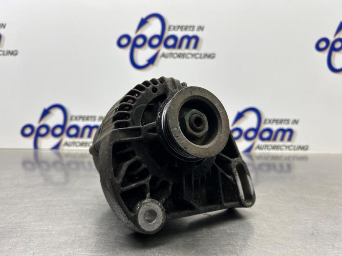 Gebruikte Dynamo Fiat Punto I (176) 55 1.1 Prijs € 40,00 Margeregeling aangeboden door Gebr Opdam B.V.