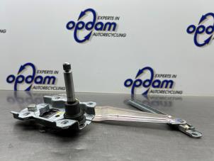 Gebruikte Ruitmechaniek 4Deurs links-achter Mitsubishi Space Star (A0) 1.0 12V Prijs € 40,00 Margeregeling aangeboden door Gebr Opdam B.V.