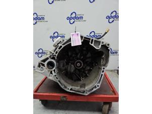 Gebruikte Versnellingsbak Renault Scénic IV (RFAJ) 1.2 TCE 115 16V Prijs € 750,00 Margeregeling aangeboden door Gebr Opdam B.V.