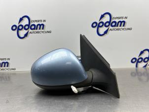 Gebruikte Buitenspiegel rechts Lancia Ypsilon (843) 1.2 Prijs € 50,00 Margeregeling aangeboden door Gebr Opdam B.V.