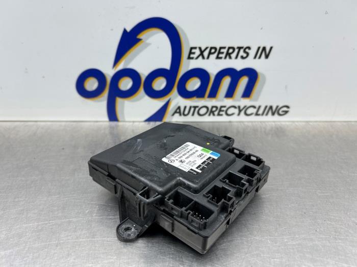 Gebruikte Module Centrale Deurvergrendeling Mercedes B (W245) 1.7 B-180 16V Prijs € 25,00 Margeregeling aangeboden door Gebr Opdam B.V.