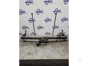 Gebruikte Trekhaak Renault Kangoo Express (FW) 1.5 dCi 90 FAP Prijs € 175,00 Margeregeling aangeboden door Gebr Opdam B.V.