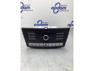 Gebruikte Regelunit Multi Media Mercedes GLE AMG Coupe (C292) 3.0 43 AMG V6 24V Turbo 4-Matic Prijs € 1.000,00 Margeregeling aangeboden door Gebr Opdam B.V.