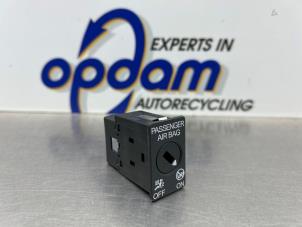 Gebruikte Airbag schakelaar Volkswagen Golf VII (AUA) 1.0 TSI 12V BlueMotion Prijs € 25,00 Margeregeling aangeboden door Gebr Opdam B.V.