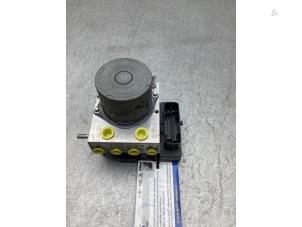 Gebruikte ABS Pomp Skoda Fabia III (NJ3) 1.0 12V Prijs € 100,00 Margeregeling aangeboden door Gebr Opdam B.V.