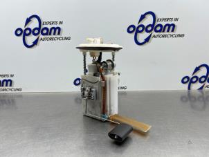 Gebruikte Benzinepomp Kia Cee'd (EDB5) 1.4 CVVT 16V Prijs € 75,00 Margeregeling aangeboden door Gebr Opdam B.V.