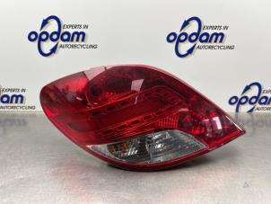 Gebruikte Achterlicht links Peugeot 207/207+ (WA/WC/WM) 1.4 Prijs € 75,00 Margeregeling aangeboden door Gebr Opdam B.V.