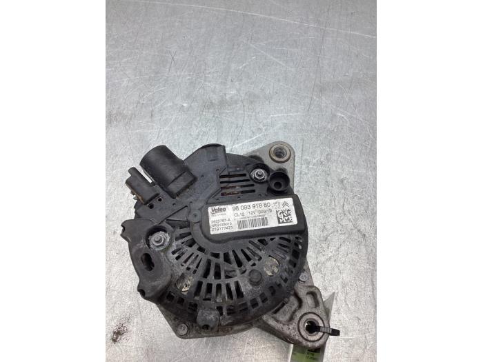 Gebruikte Dynamo Citroen C3 (SX/SW) 1.2 Vti 12V PureTech Prijs € 75,00 Margeregeling aangeboden door Gebr Opdam B.V.