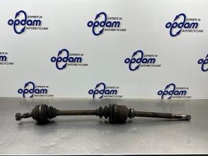 Gebruikte Homokineetas rechts-voor Peugeot Partner (GC/GF/GG/GJ/GK) 1.6 HDI 90 16V Prijs € 50,00 Margeregeling aangeboden door Gebr Opdam B.V.