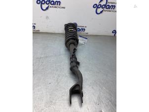 Gebruikte Mac Phersonpoot rechts-voor Mercedes GLC (X253) 2.0 300 e 16V 4-Matic Prijs € 225,00 Margeregeling aangeboden door Gebr Opdam B.V.