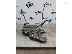 Gebruikte Adblue tank Ford Transit Custom 2.0 EcoBlue 170 Prijs € 605,00 Inclusief btw aangeboden door Gebr Opdam B.V.