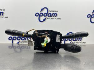 Gebruikte Combischakelaar Stuurkolom Peugeot 207 SW (WE/WU) 1.4 16V Vti Prijs € 125,00 Margeregeling aangeboden door Gebr Opdam B.V.