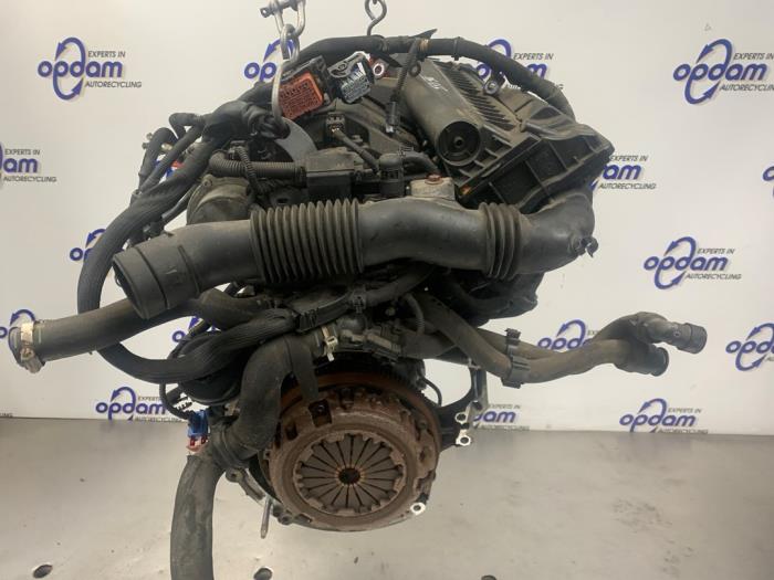 Motor van een Peugeot 207 SW (WE/WU) 1.4 16V Vti 2009