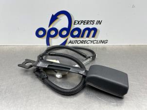 Gebruikte Veiligheidsgordel Insteek rechts-voor Toyota Yaris II (P9) 1.3 16V VVT-i Prijs € 30,00 Margeregeling aangeboden door Gebr Opdam B.V.