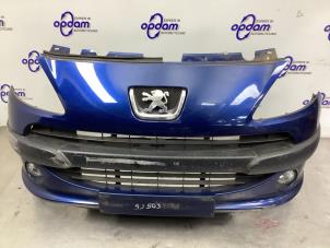 Gebruikte Voorbumper Peugeot 1007 (KM) 1.4 Prijs € 150,00 Margeregeling aangeboden door Gebr Opdam B.V.