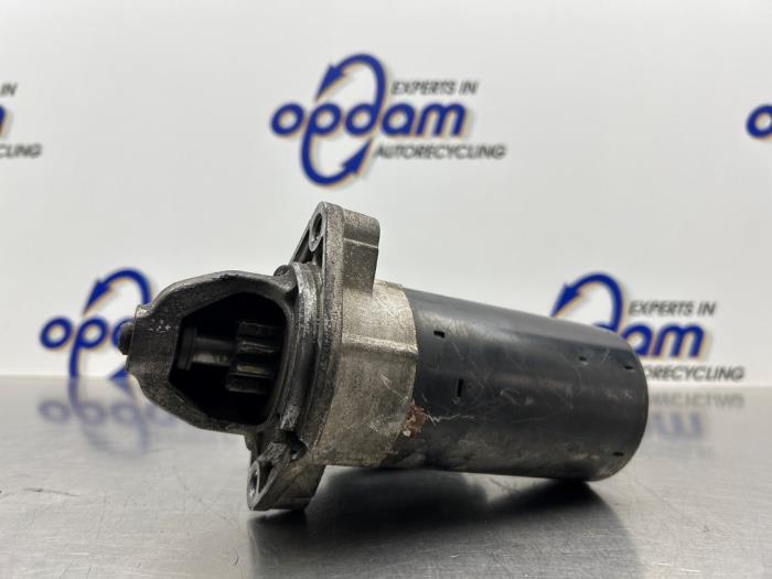Gebruikte Startmotor BMW 5 serie Touring (E39) 523i 24V Prijs € 50,00 Margeregeling aangeboden door Gebr Opdam B.V.