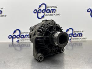 Gebruikte Dynamo BMW 5 serie Touring (E39) 523i 24V Prijs € 50,00 Margeregeling aangeboden door Gebr Opdam B.V.