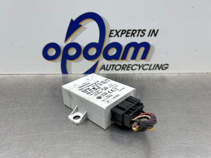Gebruikte Immobiliser module BMW 5 serie Touring (E39) 523i 24V Prijs € 40,00 Margeregeling aangeboden door Gebr Opdam B.V.