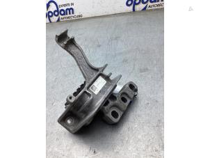 Gebruikte Motorsteun Seat Leon ST (5FF) 2.0 TSI Cupra 300 16V Prijs € 40,00 Margeregeling aangeboden door Gebr Opdam B.V.