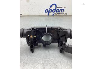 Gebruikte Combischakelaar Stuurkolom Renault Trafic (1FL/2FL/3FL/4FL) 2.0 dCi 16V 150 Prijs € 96,80 Inclusief btw aangeboden door Gebr Opdam B.V.