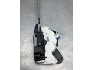 Gebruikte Deurslot Mechaniek 4Deurs links-achter Seat Leon ST (5FF) 2.0 TSI Cupra 300 16V Prijs € 30,00 Margeregeling aangeboden door Gebr Opdam B.V.