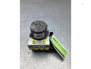 Gebruikte ABS Pomp Hyundai i30 (FD) 1.6 CVVT 16V Prijs € 75,00 Margeregeling aangeboden door Gebr Opdam B.V.