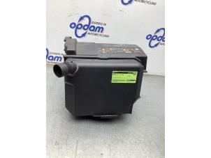 Gebruikte Accubak Renault Trafic (1FL/2FL/3FL/4FL) 2.0 dCi 16V 150 Prijs € 108,90 Inclusief btw aangeboden door Gebr Opdam B.V.