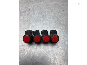 Gebruikte PDC Sensor Audi A1 Sportback (8XA/8XF) 1.0 TFSI Ultra 12V Prijs € 70,00 Margeregeling aangeboden door Gebr Opdam B.V.