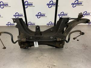 Gebruikte Subframe Renault Modus/Grand Modus (JP) 1.6 16V Prijs € 99,00 Margeregeling aangeboden door Gebr Opdam B.V.