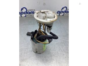 Gebruikte Benzinepomp Volkswagen Passat CC (357) 3.6 FSI R36 24V V6 4Motion Prijs € 100,00 Margeregeling aangeboden door Gebr Opdam B.V.