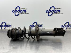 Gebruikte Mac Phersonpoot links-voor Opel Astra G (F08/48) 1.2 16V Prijs € 40,00 Margeregeling aangeboden door Gebr Opdam B.V.