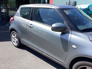 Gebruikte Portier 2Deurs rechts Suzuki Swift (ZA/ZC/ZD) 1.2 16V Prijs € 200,00 Margeregeling aangeboden door Gebr Opdam B.V.