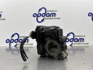 Gebruikte Gasklephuis Renault Clio III Estate/Grandtour (KR) 1.2 16V TCE 100 Prijs € 100,00 Margeregeling aangeboden door Gebr Opdam B.V.