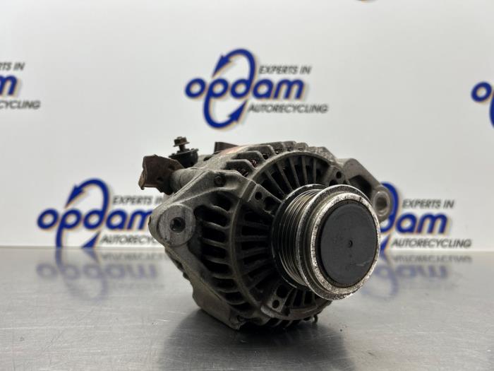 Gebruikte Dynamo Toyota Yaris (P1) 1.4 D-4D Prijs € 75,00 Margeregeling aangeboden door Gebr Opdam B.V.