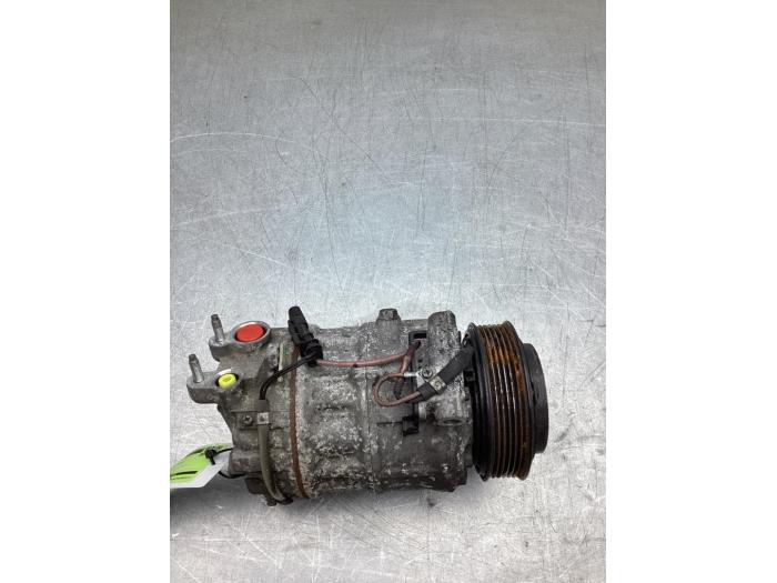 Gebruikte Aircopomp Landrover Range Rover Sport (LW) 3.0 TDV6 Prijs € 325,00 Margeregeling aangeboden door Gebr Opdam B.V.