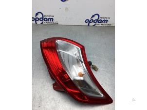 Gebruikte Achterlicht links Suzuki Swift (ZA/ZC/ZD) 1.2 16_ Prijs € 100,00 Margeregeling aangeboden door Gebr Opdam B.V.