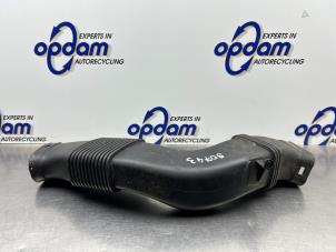 Gebruikte Luchtinlaat slang BMW 5 serie (F10) 535d 24V Prijs € 50,00 Margeregeling aangeboden door Gebr Opdam B.V.