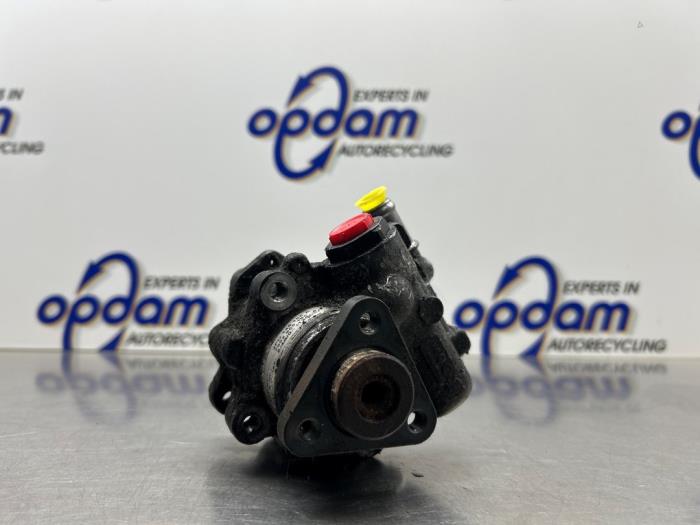 Gebruikte Servopomp Audi A6 Avant (C6) 2.7 TDI V6 24V Prijs € 75,00 Margeregeling aangeboden door Gebr Opdam B.V.
