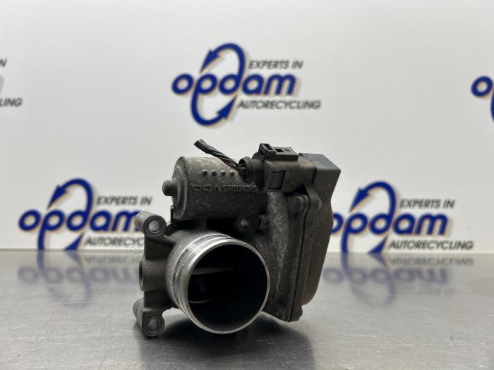Gebruikte Gasklephuis Volkswagen Polo IV (9N1/2/3) 1.2 Prijs € 50,00 Margeregeling aangeboden door Gebr Opdam B.V.