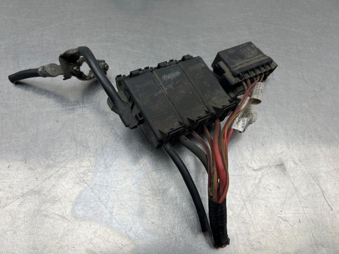 Zekeringkast van een Volkswagen Polo IV (9N1/2/3) 1.2 2008