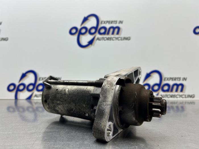 Gebruikte Startmotor Volkswagen Polo IV (9N1/2/3) 1.2 Prijs € 20,00 Margeregeling aangeboden door Gebr Opdam B.V.